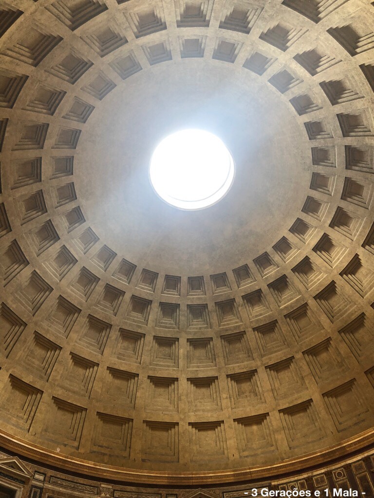 Pantheon - oculus